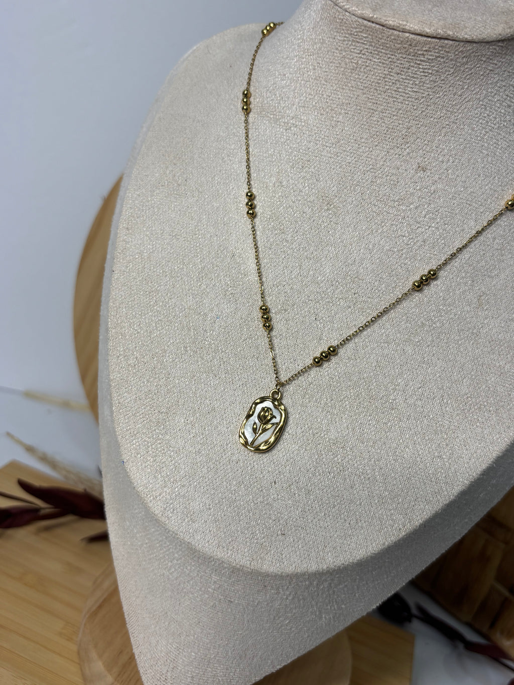 Maribel collar