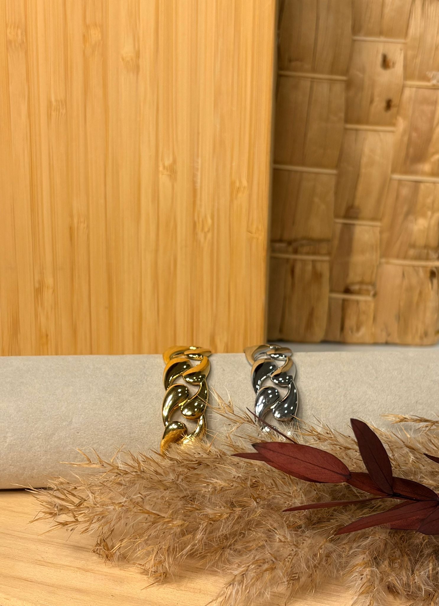 Lianis bangles