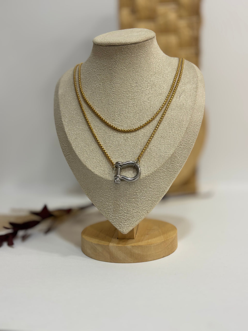 Vera collar